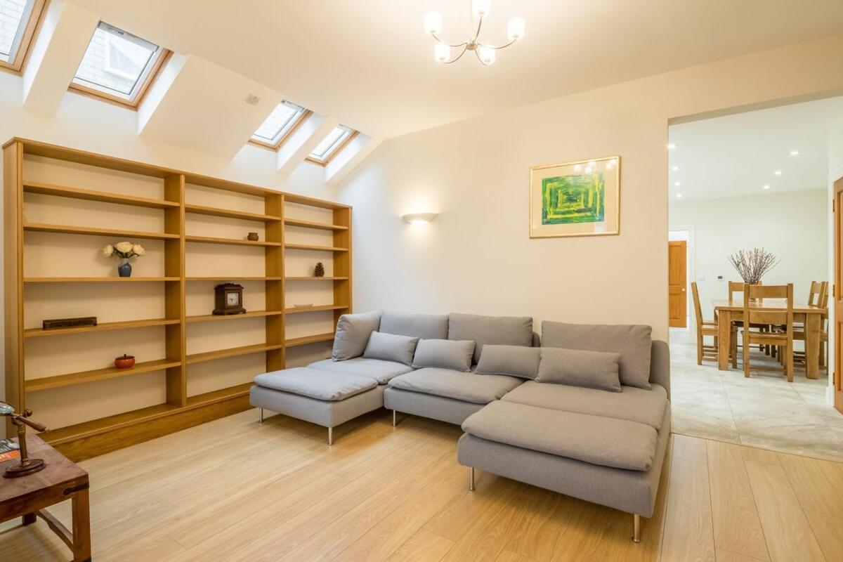 Large 4 Bedroom Home With Garden And Free Parking كامبريدج المظهر الخارجي الصورة